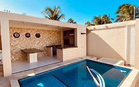 Casa em flecheiras com piscina